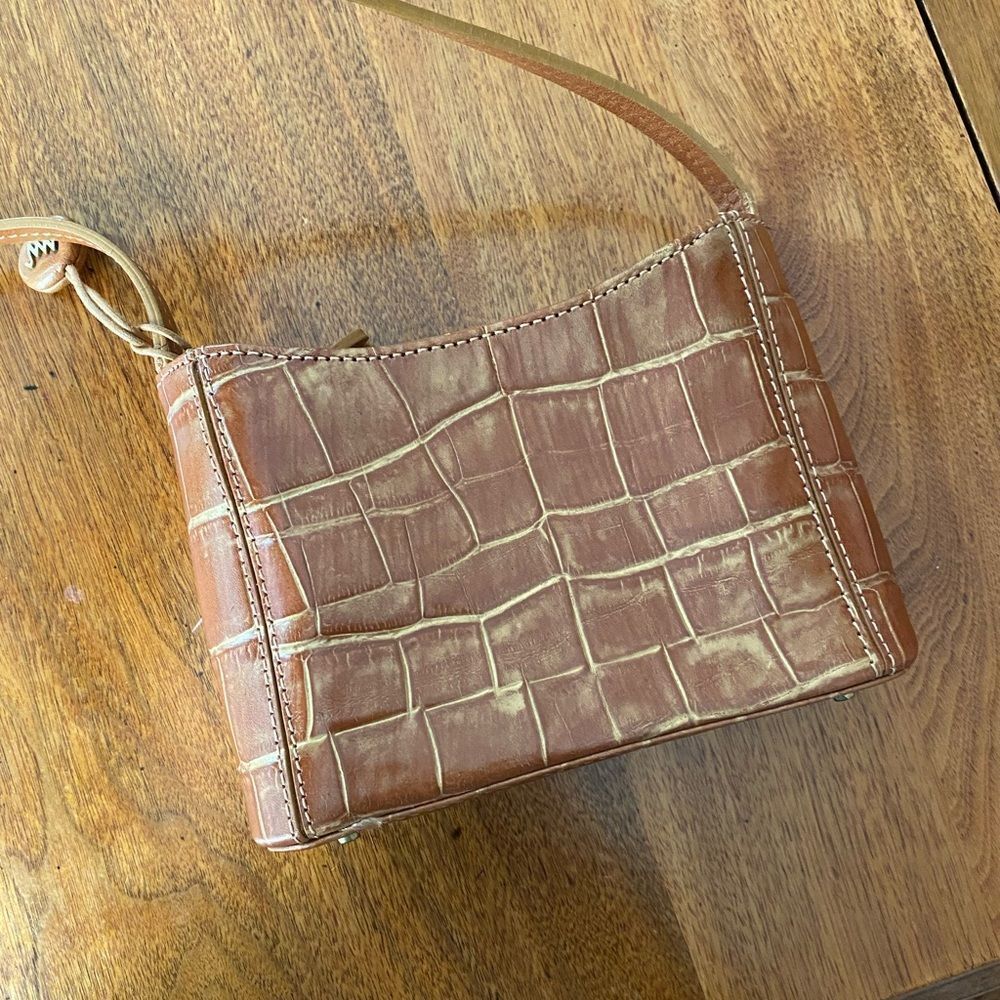 Monsac Brown Crocodile Embossed Shoulder Bag Gold Hardware Vintage Style Purse - Picture 3 of 11